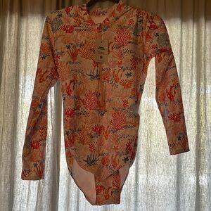 Women’s long-sleeved swimsuit